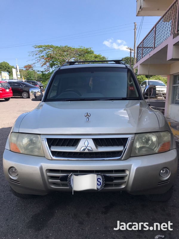 Mitsubishi Pajero 3,0L 2004