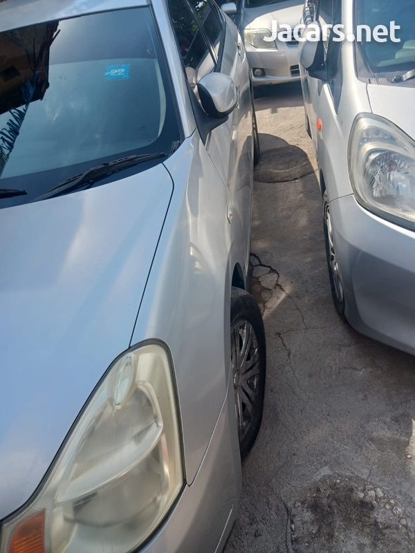 Nissan Bluebird 1,5L 2011