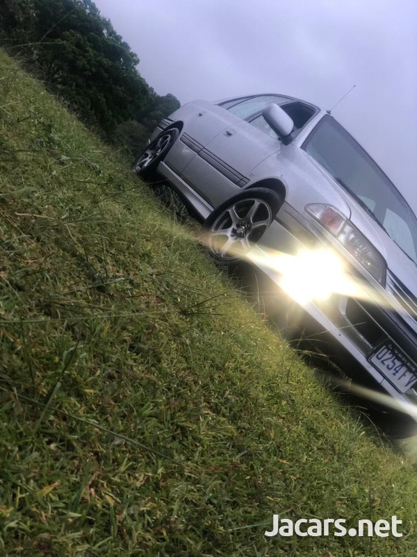 Toyota Carina 1,6L 1998