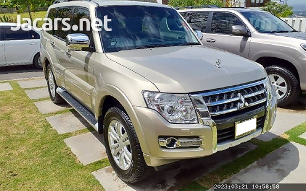 Mitsubishi Pajero 3,0L 2022