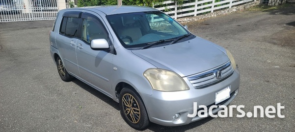 Toyota Ractis 1,5L 2007
