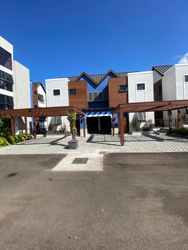 Townhouse for Sale   Kingston 6