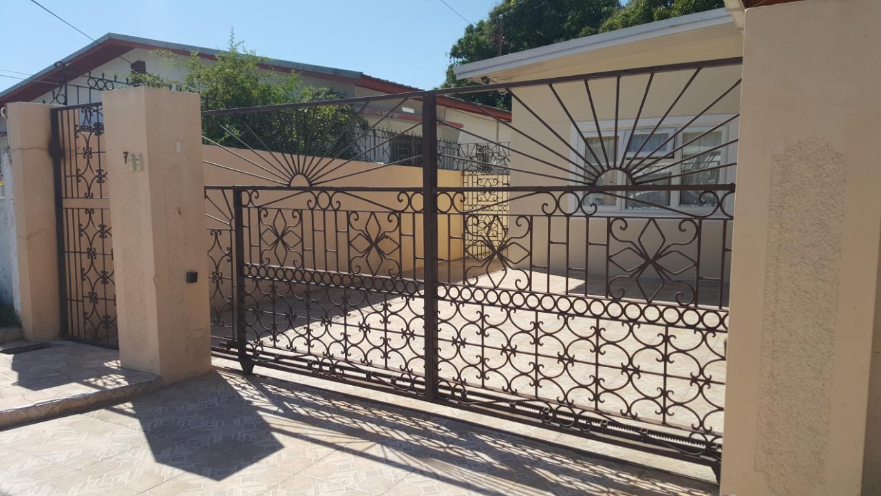 House for Rent   Kingston 20