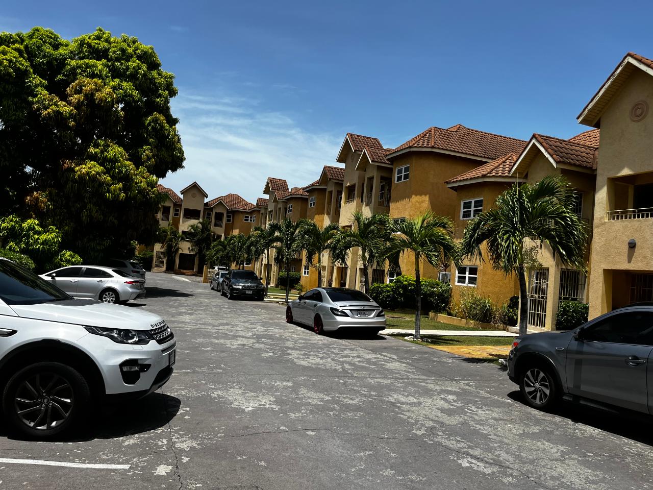 Apartment for Sale   Kingston 6