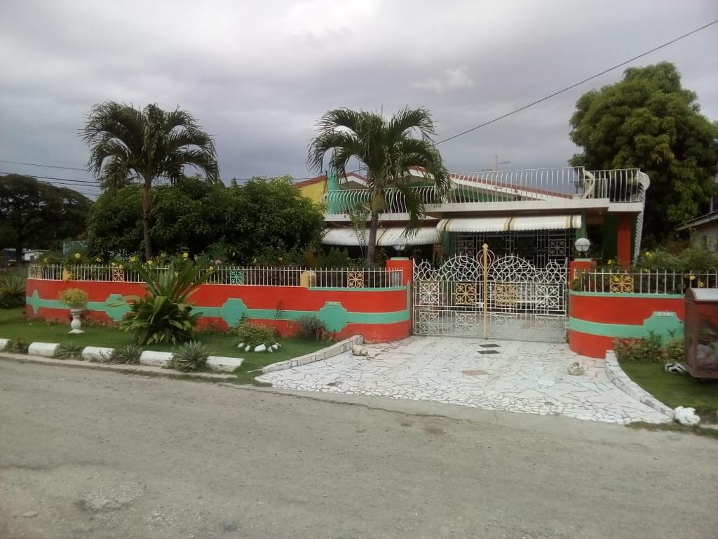 House for Sale   Spanish Town