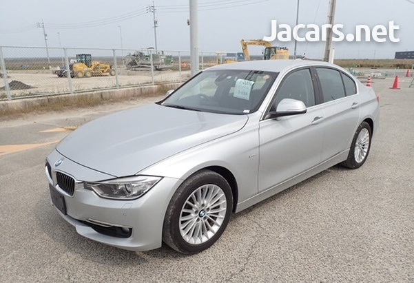 BMW 3-Series 2,0L 2013
