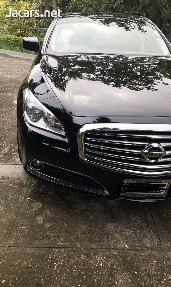 Nissan Fuga 3,5L 2014