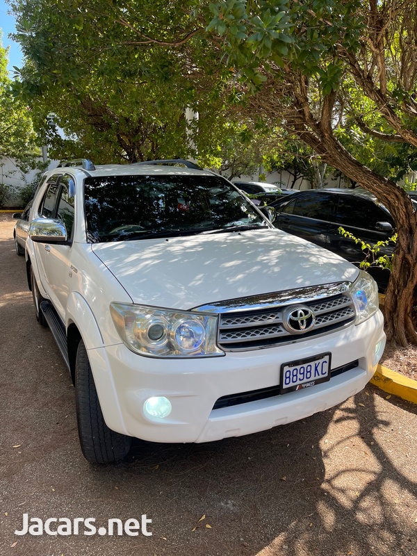 Toyota Fortuner 2,7L 2011