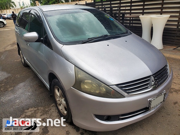 Mitsubishi Grandis 2,4L 2006