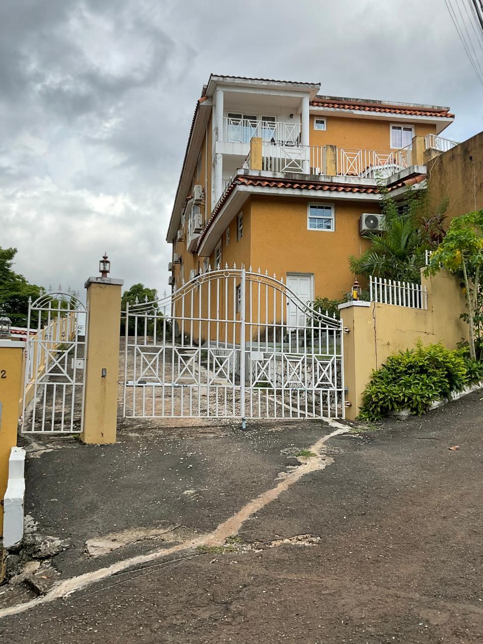Apartment for Sale   Red Hills