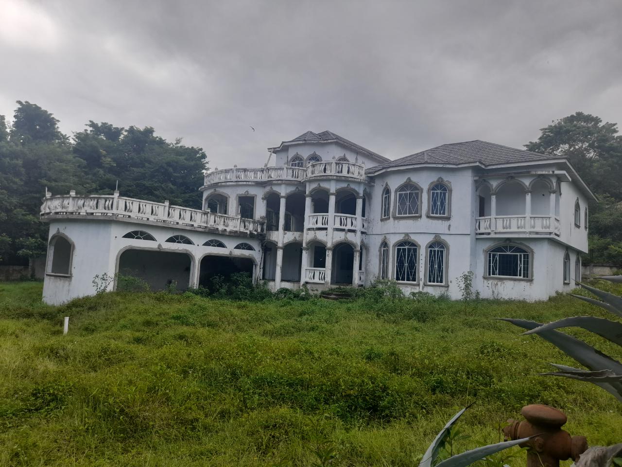 House for Sale   White House WD