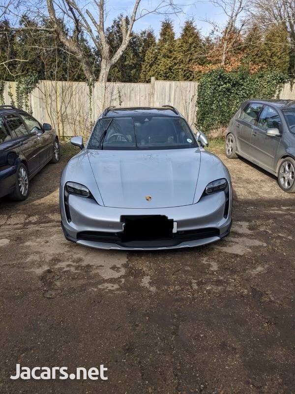 Porsche Taycan Electric 2021