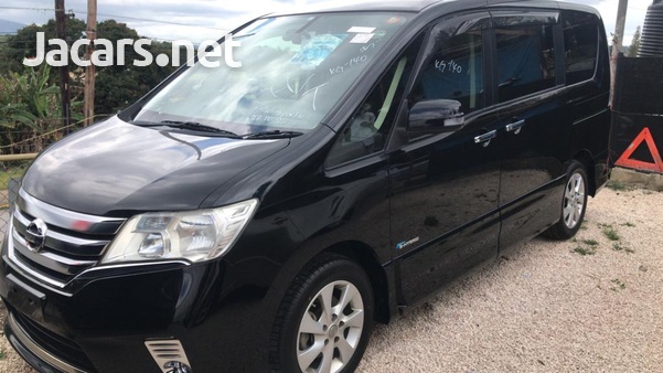 Nissan Serena 2,0L 2016