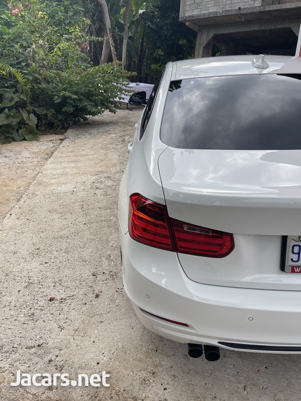 BMW 3-Series 2,0L 2012