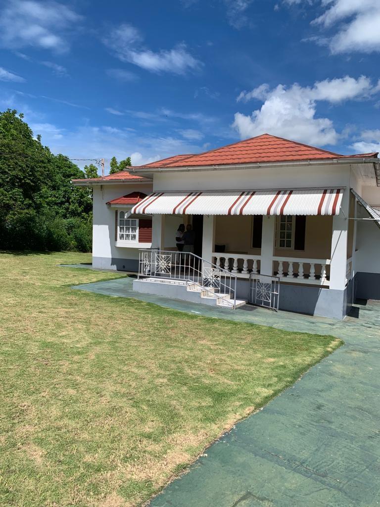 House for Sale   Junction