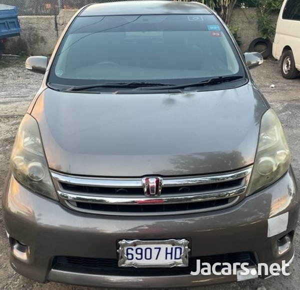 Toyota Isis 2,0L 2010
