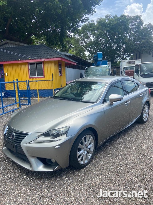 Lexus IS 2,5L 2013