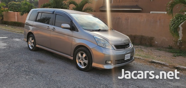 Toyota Isis 1,8L 2006