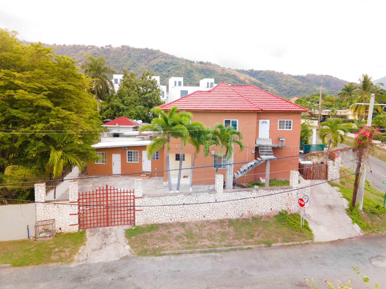 House for Sale   Kingston 6