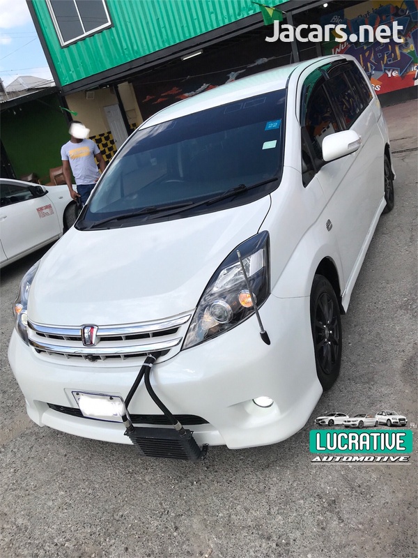 Toyota Isis 2,0L 2010