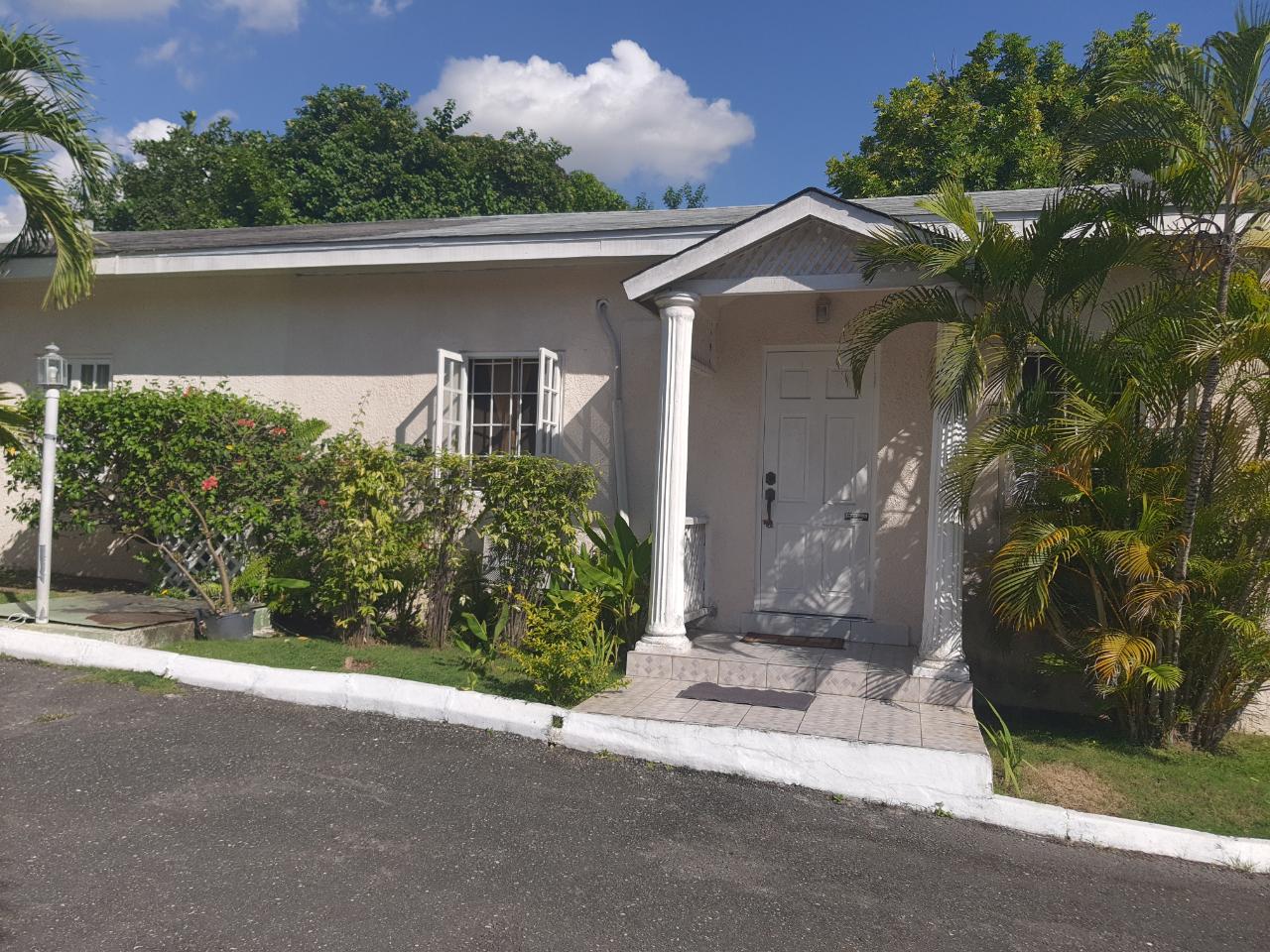 Townhouse for Sale   Kingston 6