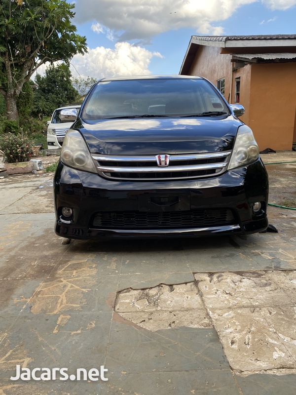 Toyota Isis 1,8L 2011