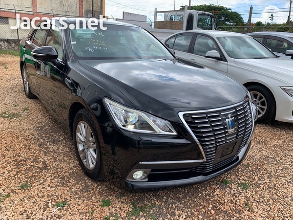 Toyota Crown 2,5L 2014