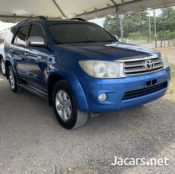 Toyota Fortuner 2,7L 2011