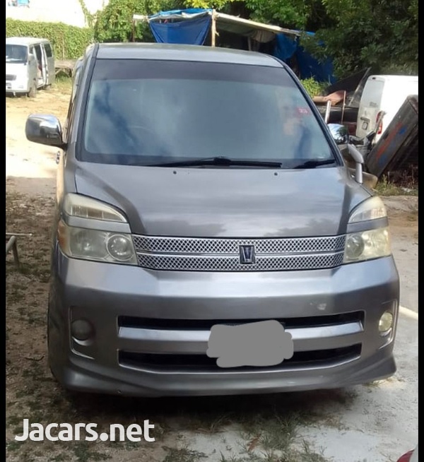 Toyota Voxy 2,0L 2007