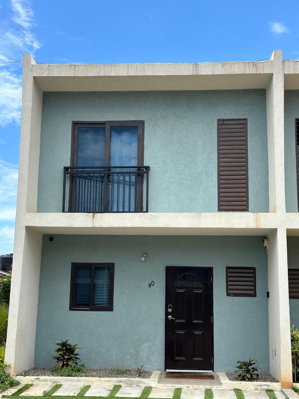 Townhouse for Rent   Discovery Bay