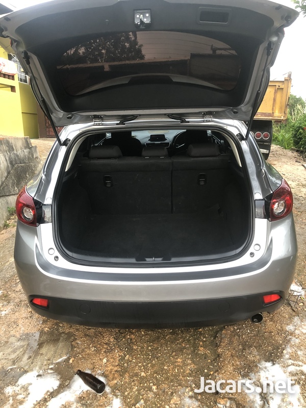 Mazda Axela 2,0L 2016