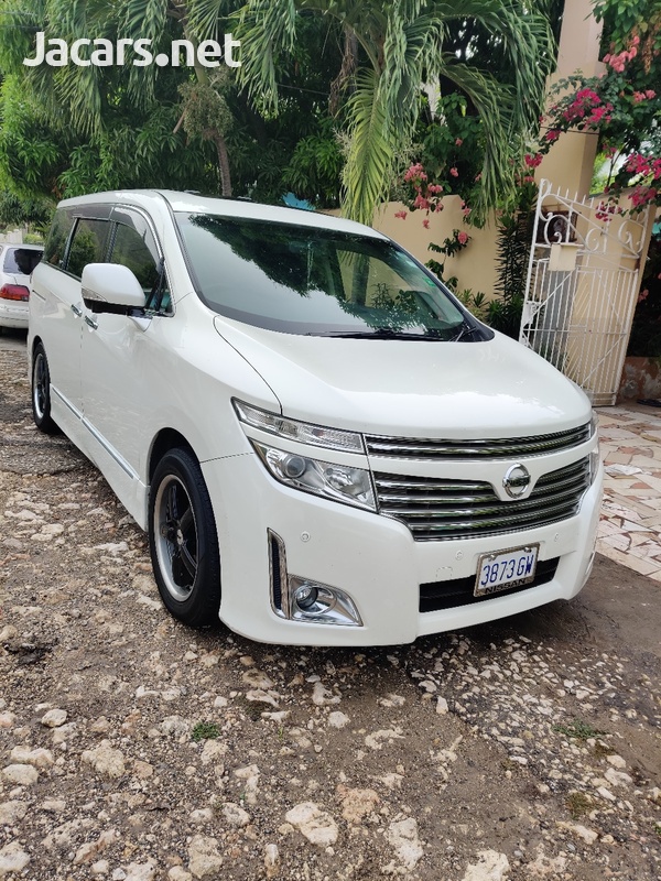Nissan Elgrand 3,5L 2013