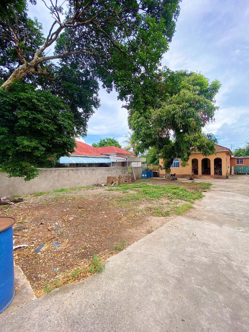 House for Sale   Kingston 2