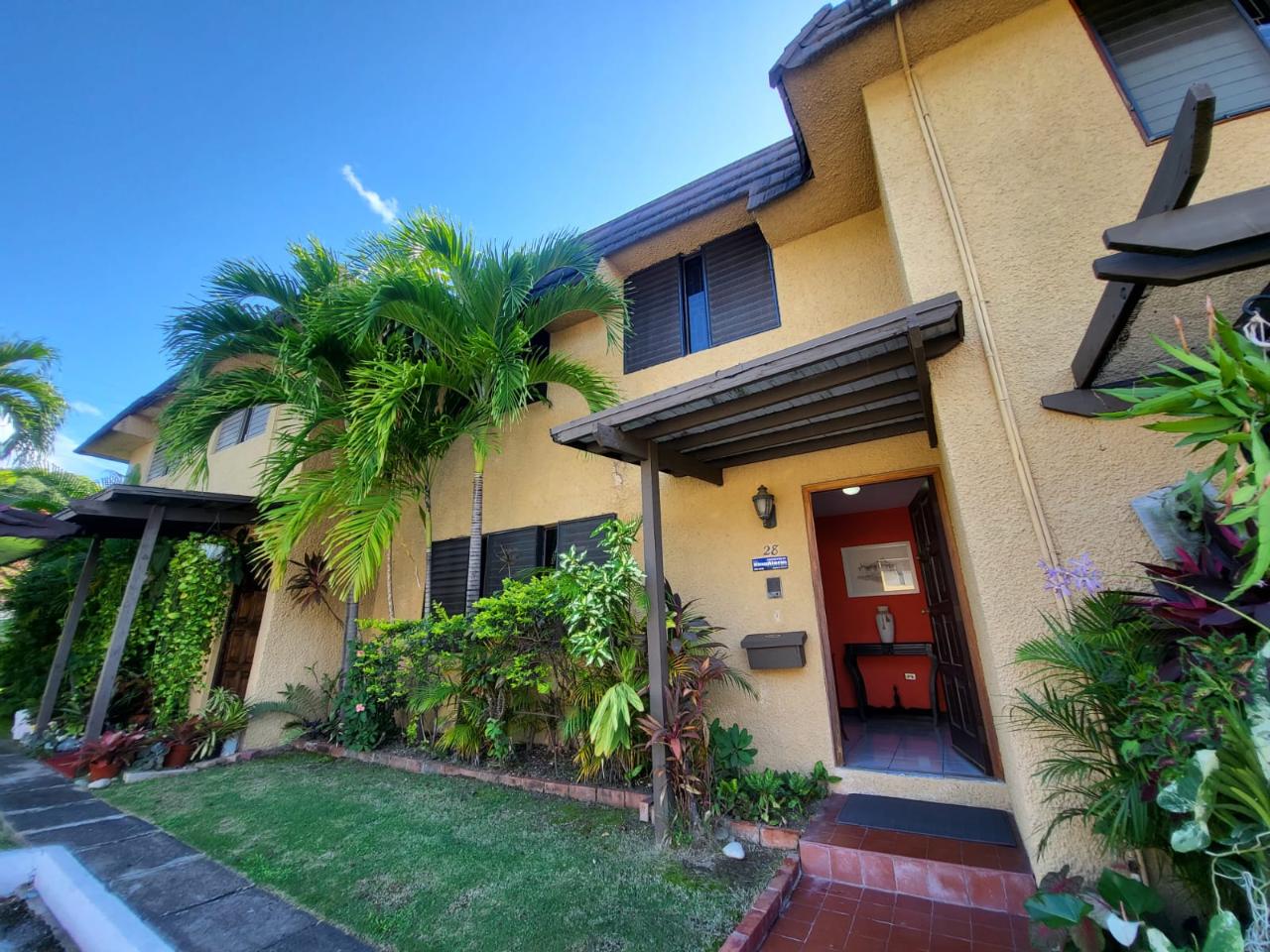 Townhouse for Sale   Kingston 8