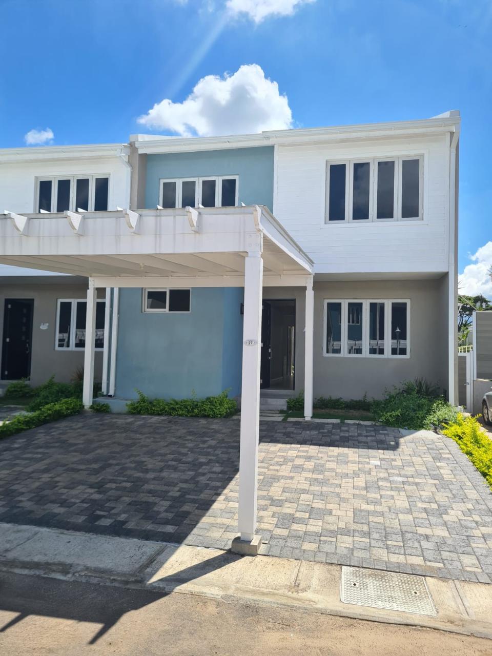 Townhouse for Sale   Kingston 6