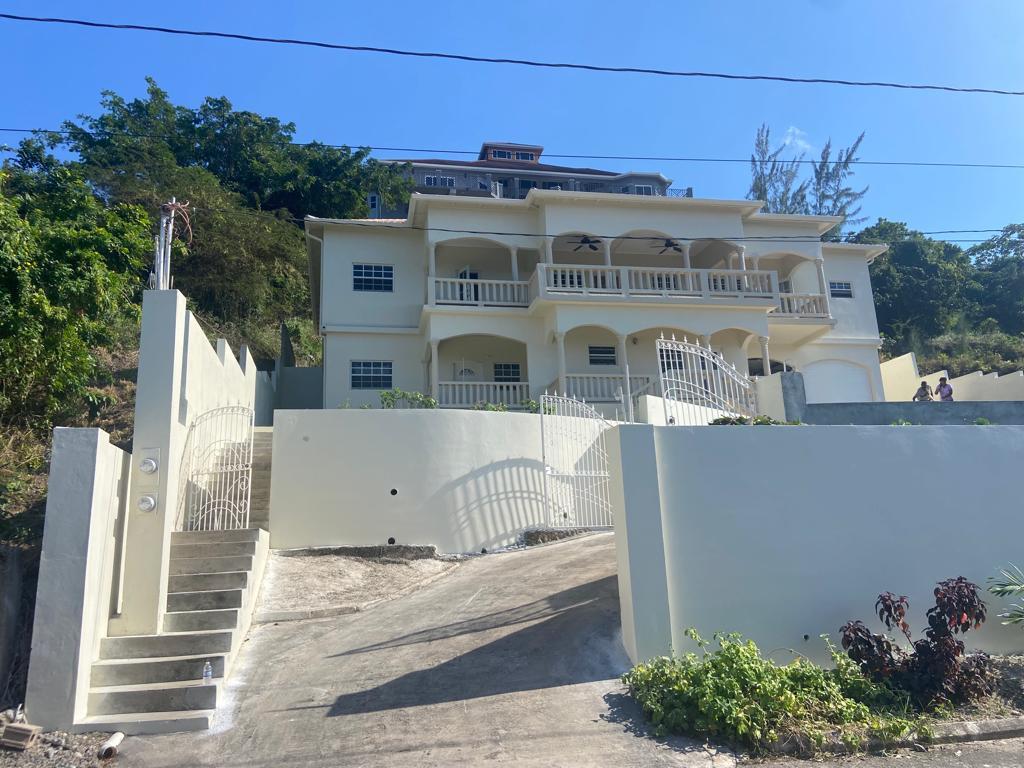 House for Sale   Runaway Bay