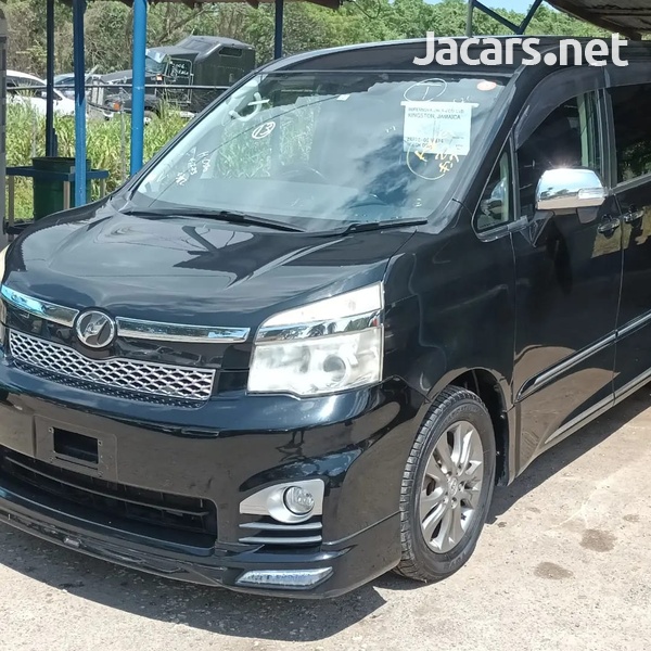 Toyota Voxy 2,0L 2010