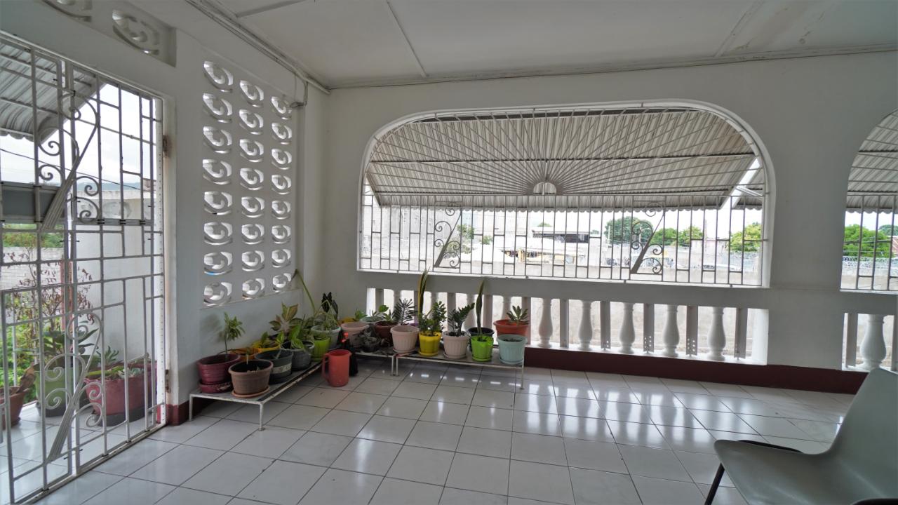 House for Sale   Kingston 1