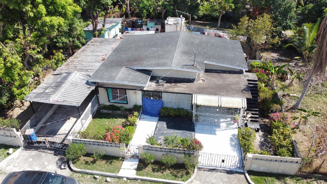 House for Sale   Spanish Town
