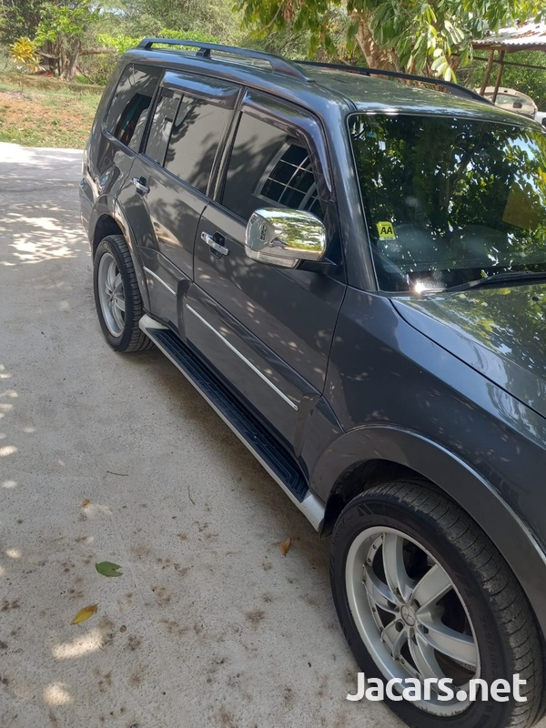 Mitsubishi Pajero 3,0L 2016