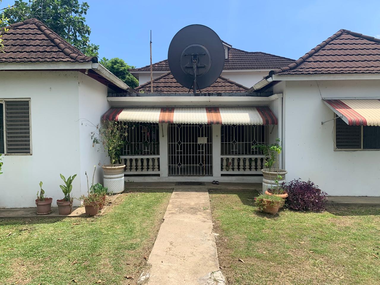 House for Sale   Savanna-La-Mar