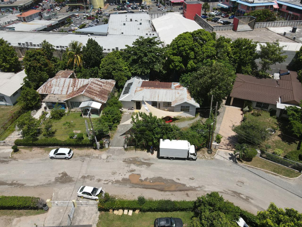 House for Sale   Kingston 10
