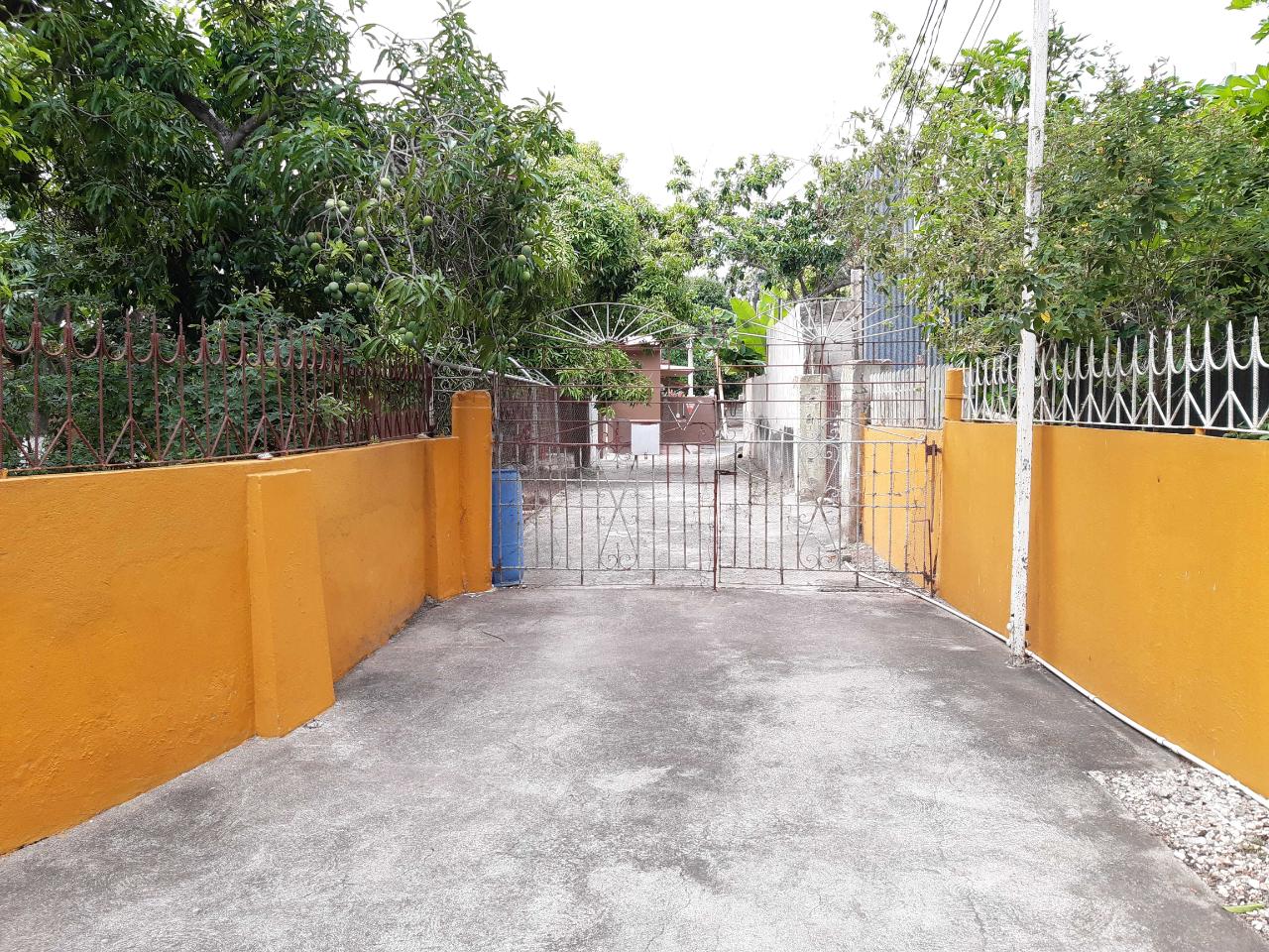 House for Foreclosure   Old Harbour