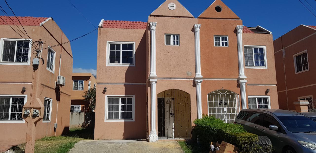 Townhouse for Rent   Kingston 5