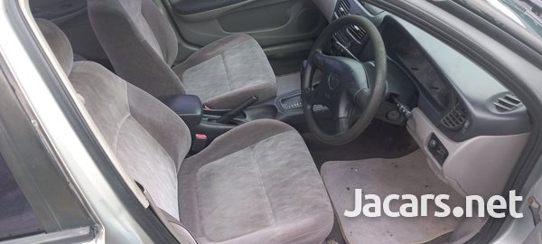 Nissan Almera 2,3L 2001