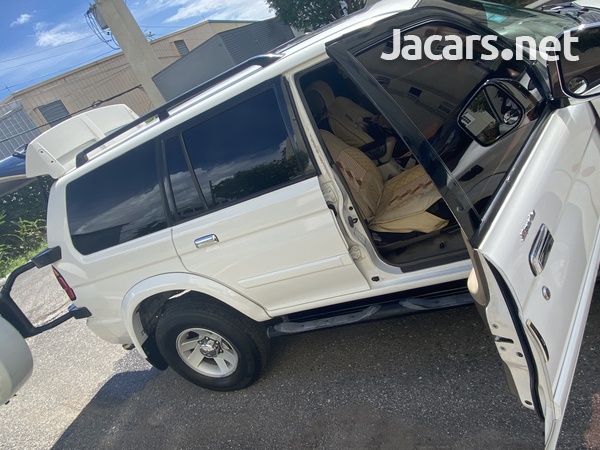Mitsubishi Montero Sport 3,5L 2004