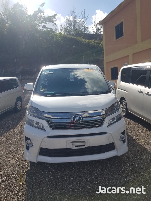 Toyota Vellfire 2,4L 2013