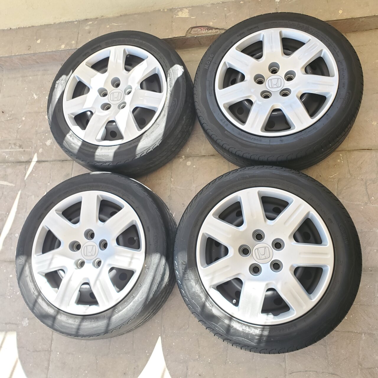 For Sale: 16in Steel Rims With Honda Hubcaps & Tyres