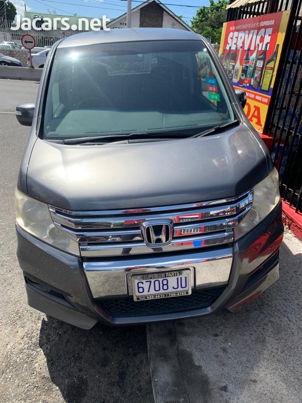 Honda Stepwgn Spada 2,0L 2012