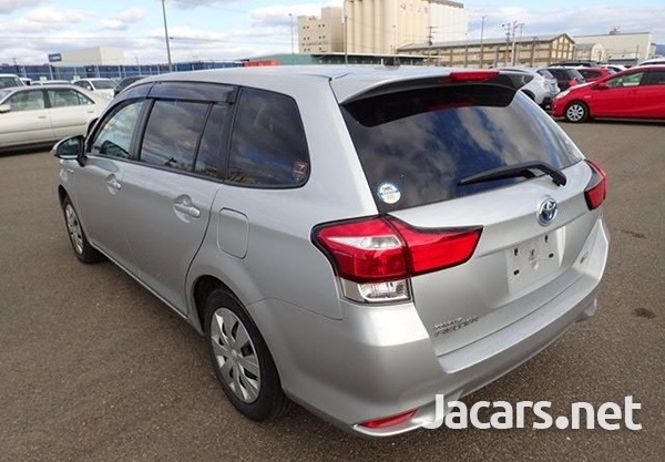 Toyota Fielder 1,5L 2017